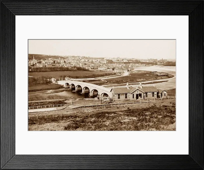 Framed Print : Banff Bridge Railway Station, Macduff, Scotland Framed Print : Banff Bridge Railway Station, Macduff, Scotland