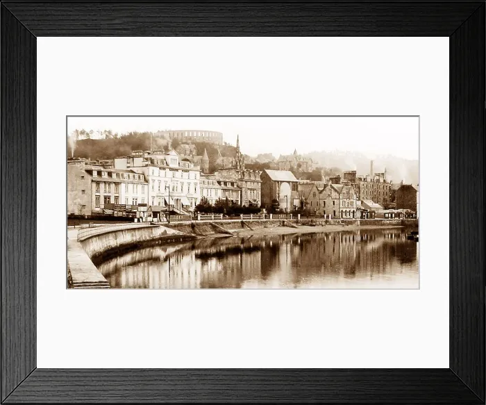 Framed Print : Esplanade, Oban, Scotland