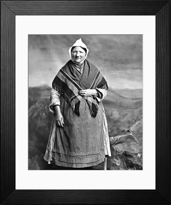 Framed Print : Aberdeen Fishwife studio portrait Victorian period