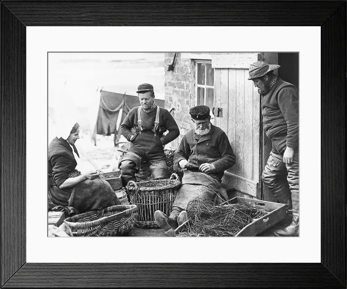 Framed Print : Reddin the lines Victorian period Framed Print : Reddin the lines Victorian period