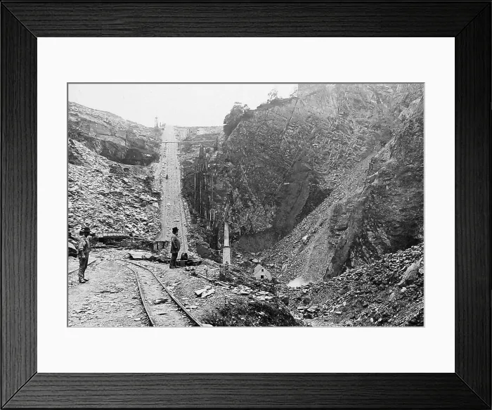 Framed Print : Bethesda Penryhn Slate Quarry, Wales Framed Print : Bethesda Penryhn Slate Quarry, Wales
