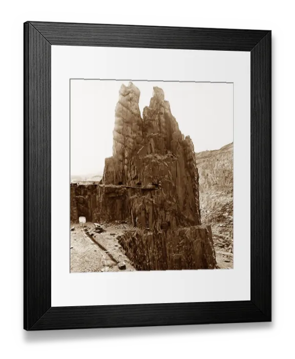 Framed Print : Penrhyn Slate Quarry near Bethesda Victorian period