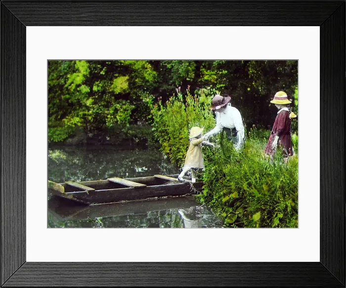 Framed Print : Punting Victorian period Framed Print : Punting Victorian period