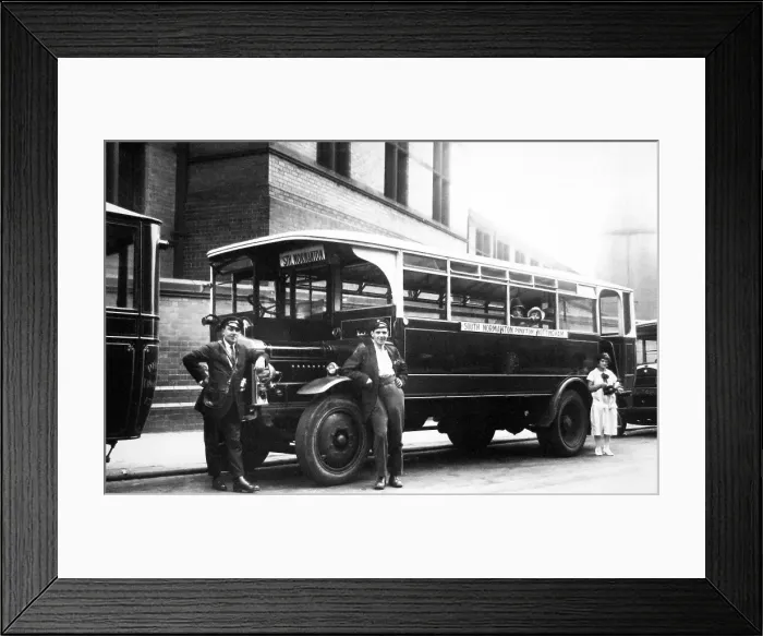 Framed Print : Nottingham bus service to South Normanton Framed Print : Nottingham bus service to South Normanton