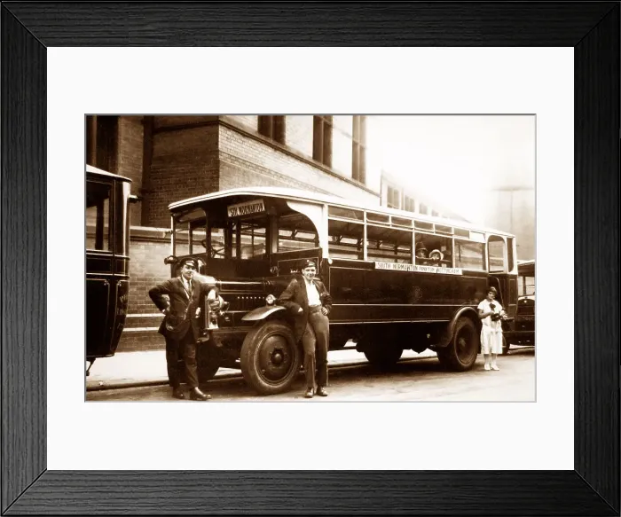 Framed Print : Bus to South Normanton, Nottingham Framed Print : Bus to South Normanton, Nottingham