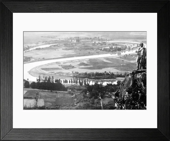 Framed Print : India - Vale of Cashmere - Jhelum River early 1900s Framed Print : India - Vale of Cashmere - Jhelum River early 1900s