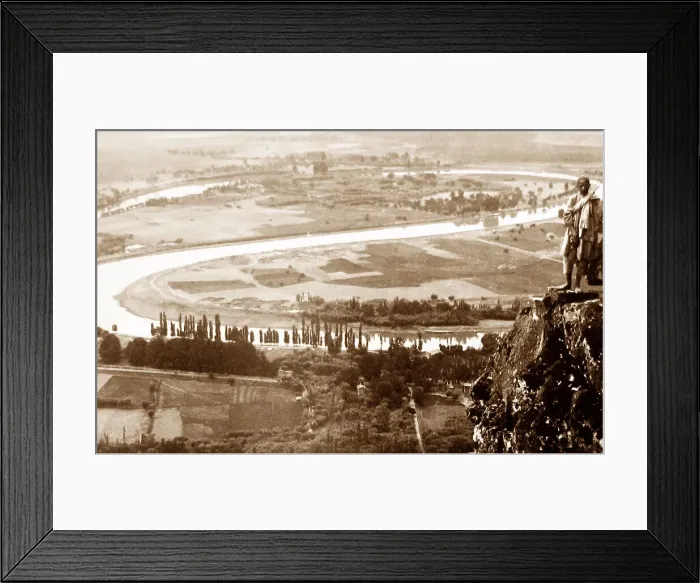 Framed Print : India - Vale of Cashmere - Jhelum River early 1900s Framed Print : India - Vale of Cashmere - Jhelum River early 1900s