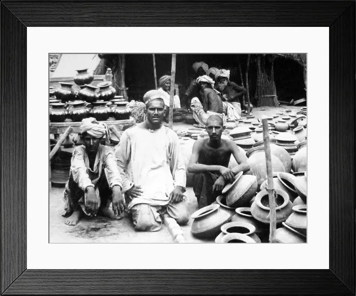 Framed Print : India - Lahore pot sellers early 1900s Framed Print : India - Lahore pot sellers early 1900s