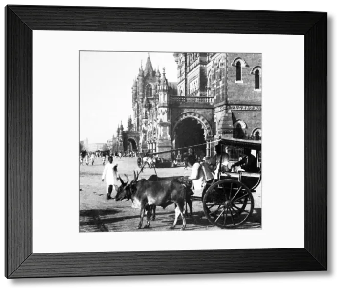 Framed Print : India - Bombay Railway Station early 1900s Framed Print : India - Bombay Railway Station early 1900s