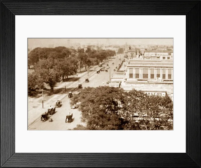 Framed Print : India - Chowringhee Road Calcutta early 1900s Framed Print : India - Chowringhee Road Calcutta early 1900s