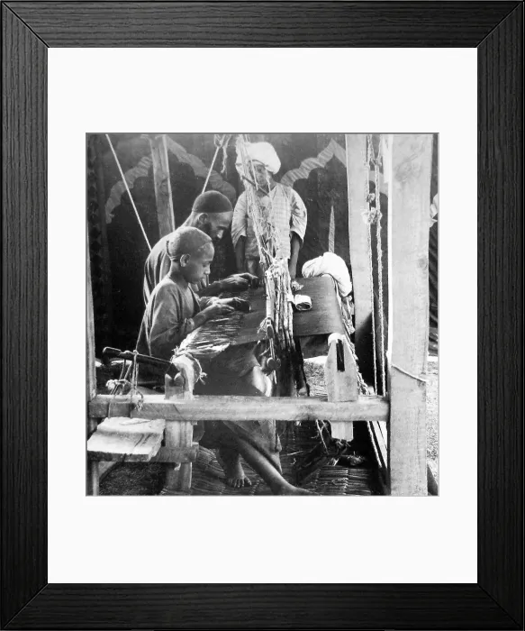 Framed Print : India - Shawl weavers in Cashmere early 1900s Framed Print : India - Shawl weavers in Cashmere early 1900s