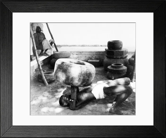 Framed Print : India - Benares - Dabee Chowdray Palwan early 1900s Framed Print : India - Benares - Dabee Chowdray Palwan early 1900s