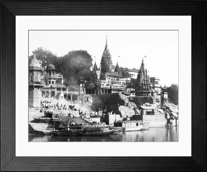 Framed Print : India - Benares a burning ghat early 1900s Framed Print : India - Benares a burning ghat early 1900s