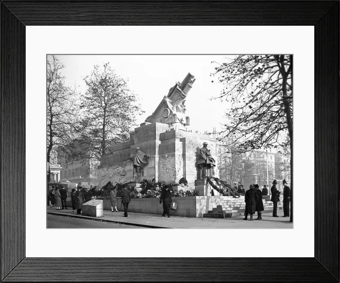 Framed Print : Royal Artillery Memorial Hyde Park London Framed Print : Royal Artillery Memorial Hyde Park London