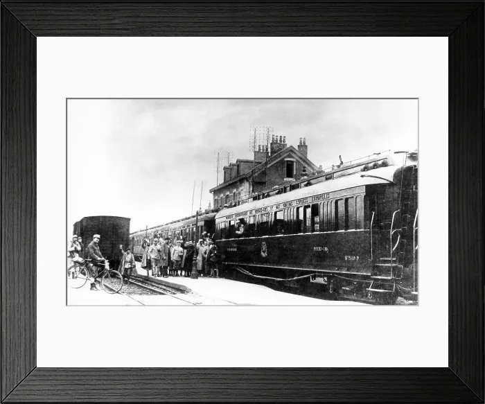 Framed Print : Railway carriage in Compeigne used to sign the Armistice WW1 Framed Print : Railway carriage in Compeigne used to sign the Armistice WW1