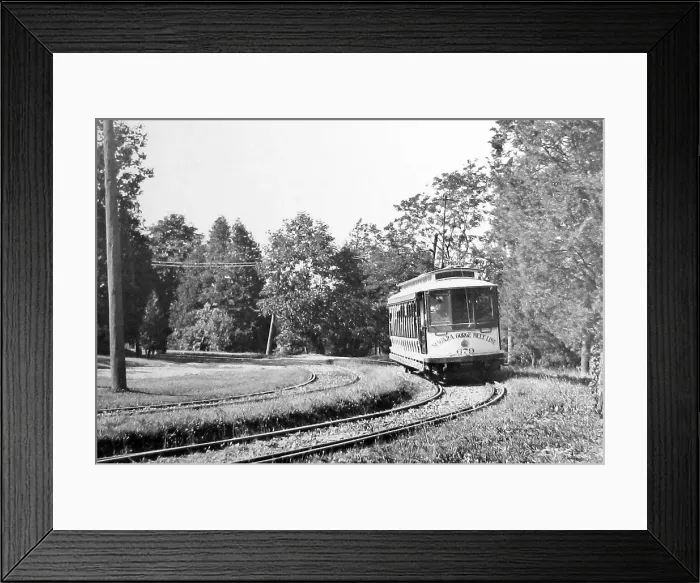 Framed Print : Niagara Gorge Belt Line tram, USA Framed Print : Niagara Gorge Belt Line tram, USA