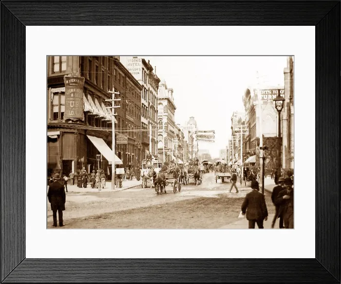 Framed Print : Broadway, New York, USA Framed Print : Broadway, New York, USA