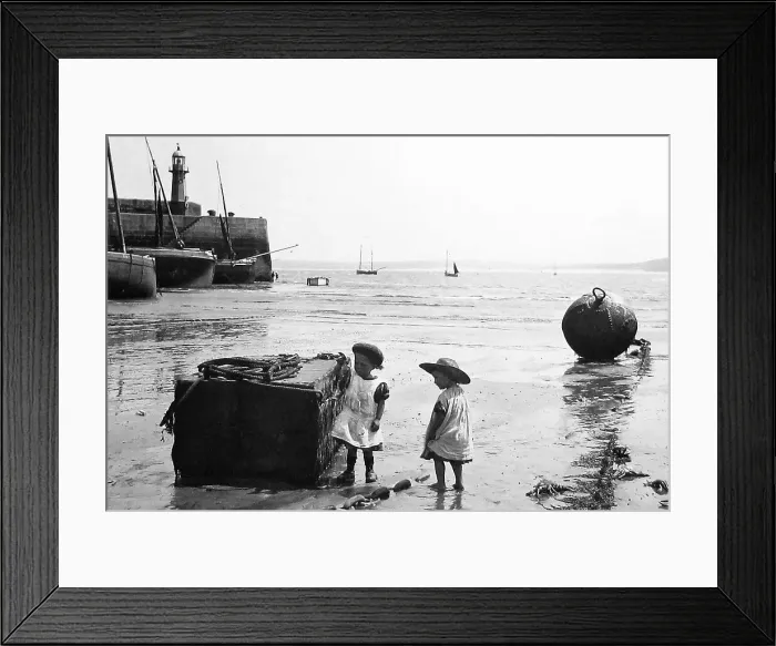 Framed Print : Girls on beach with a crab, St Ives, Cornwall Framed Print : Girls on beach with a crab, St Ives, Cornwall