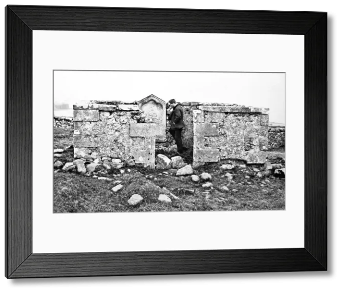 Framed Print : Flora Macdonald's grave, isle of Skye Framed Print : Flora Macdonald's grave, isle of Skye