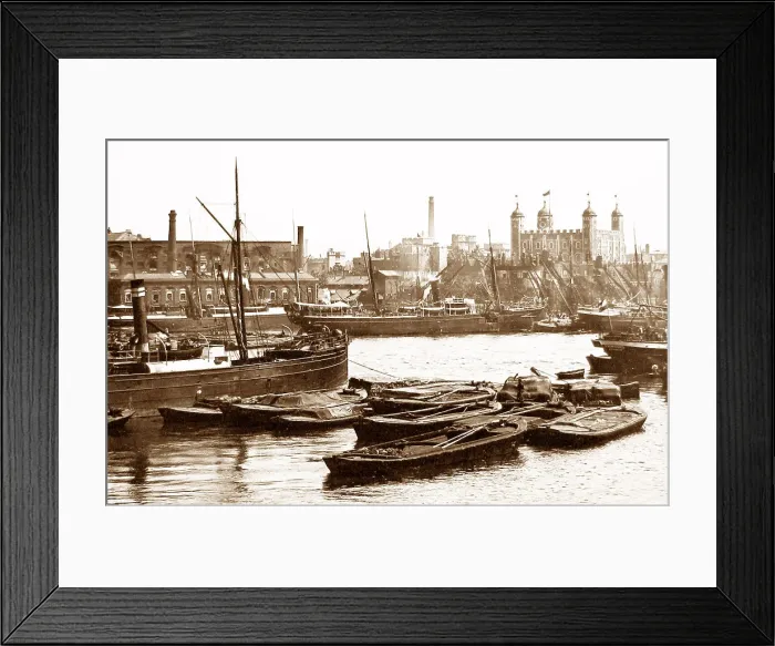 Framed Print : Tower of London Framed Print : Tower of London