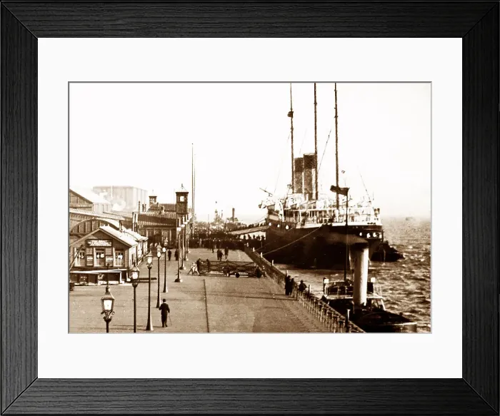 Framed Print : Liverpool landing stage Framed Print : Liverpool landing stage