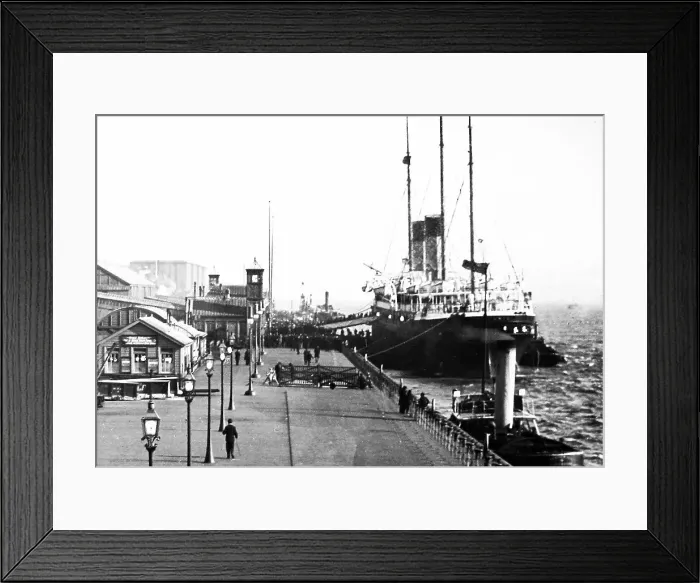 Framed Print : Liverpool Landing Stage - early 1900s Framed Print : Liverpool Landing Stage - early 1900s