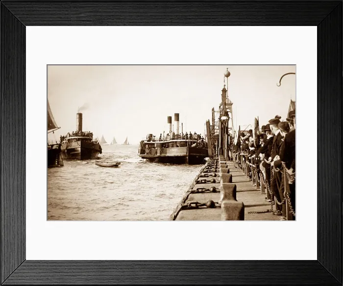 Framed Print : The Landing Stage, Liverpool - early 1900s Framed Print : The Landing Stage, Liverpool - early 1900s