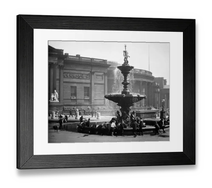 Framed Print : Fountain, Lime Street, Liverpool Framed Print : Fountain, Lime Street, Liverpool