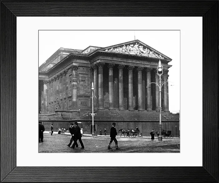 Framed Print : St. George's Hall, Liverpool - early 1900s Framed Print : St. George's Hall, Liverpool - early 1900s