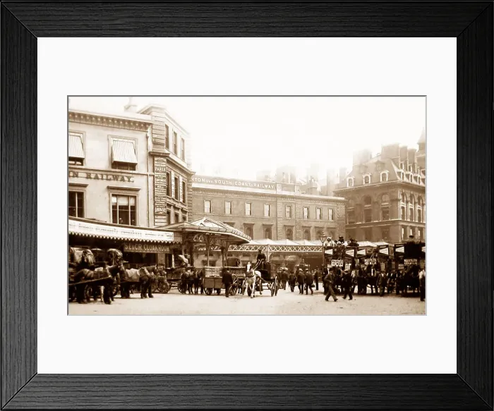 Framed Print : London Bridge Railway Station Framed Print : London Bridge Railway Station