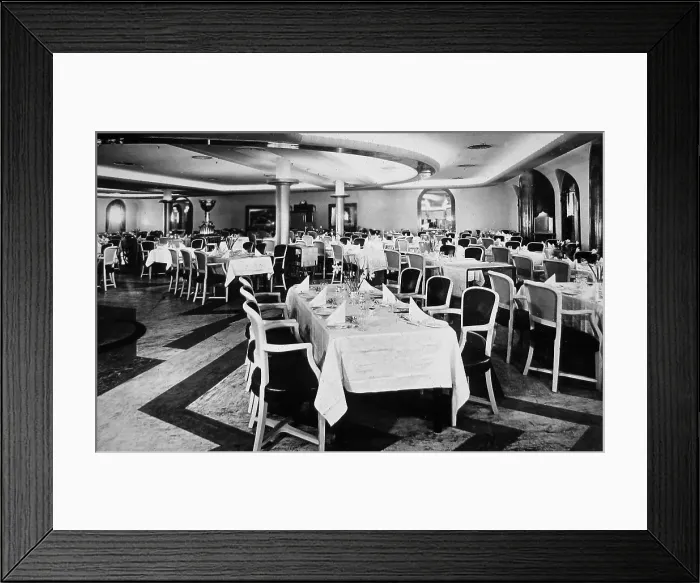 Framed Print : RMMV Athlone Castle, a passenger ship of Framed Print : RMMV Athlone Castle, a passenger ship of