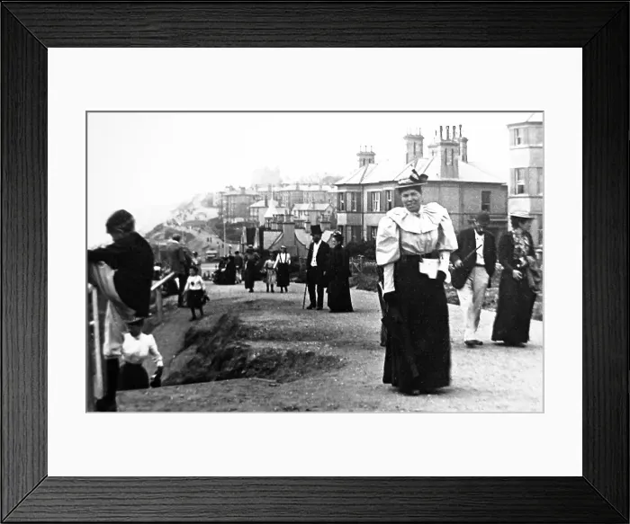 Framed Print : Bournemouth in 1893 Framed Print : Bournemouth in 1893