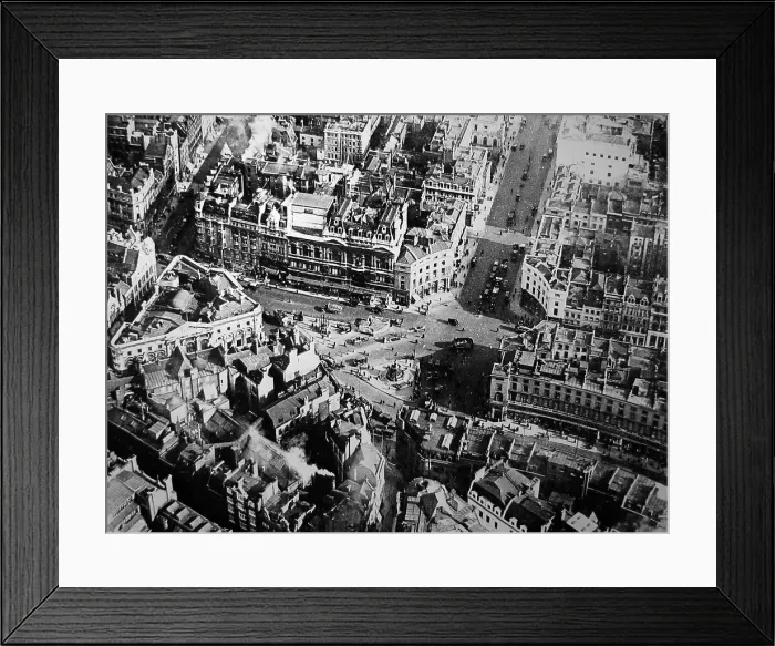 Framed Print : Victorian London from the air - Piccadilly Circus Framed Print : Victorian London from the air - Piccadilly Circus