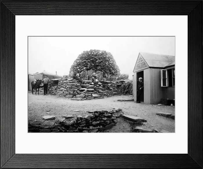 Framed Print : Summit of Mount Snowdon Framed Print : Summit of Mount Snowdon