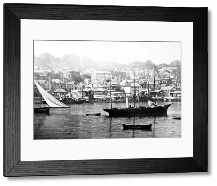 Framed Print : West Cowes, Isle of Wight Framed Print : West Cowes, Isle of Wight