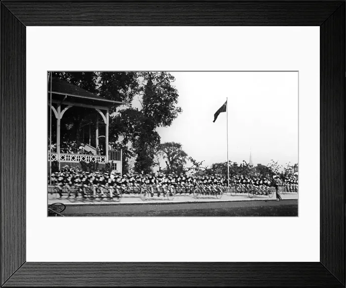 Framed Print : Victoria Park, Adelaide, Australia bicycle racing Framed Print : Victoria Park, Adelaide, Australia bicycle racing
