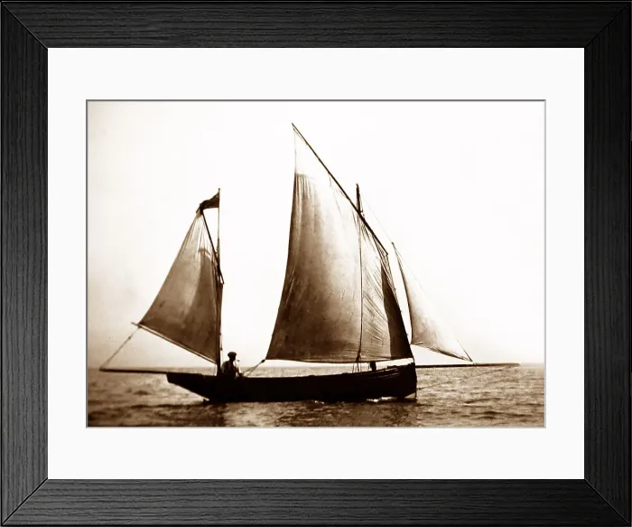Framed Print : Eastbourne lugger fishing boat Framed Print : Eastbourne lugger fishing boat