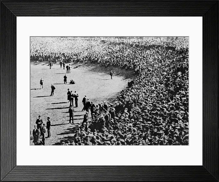 Framed Print : Crowd at a football match - early 1900s Framed Print : Crowd at a football match - early 1900s