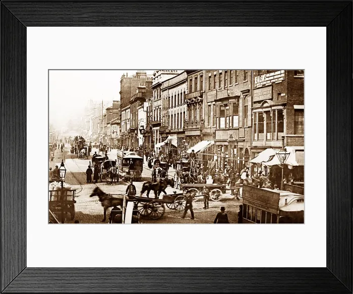 Framed Print : The Briggate, Leeds Framed Print : The Briggate, Leeds