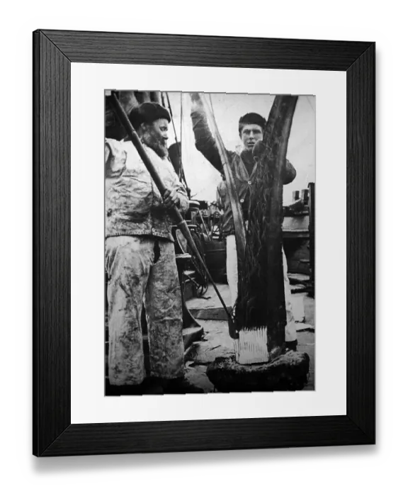 Framed Print : Whaling ship, stripping the flesh Framed Print : Whaling ship, stripping the flesh