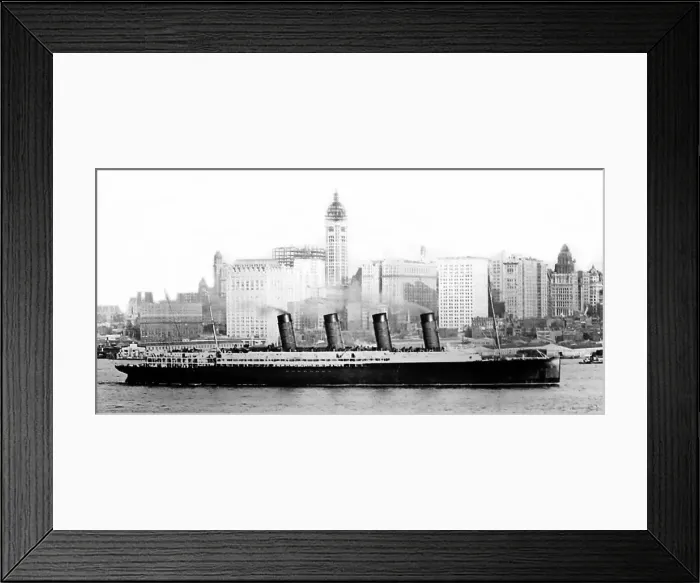 Framed Print : RMS Mauretania in New York, USA Framed Print : RMS Mauretania in New York, USA