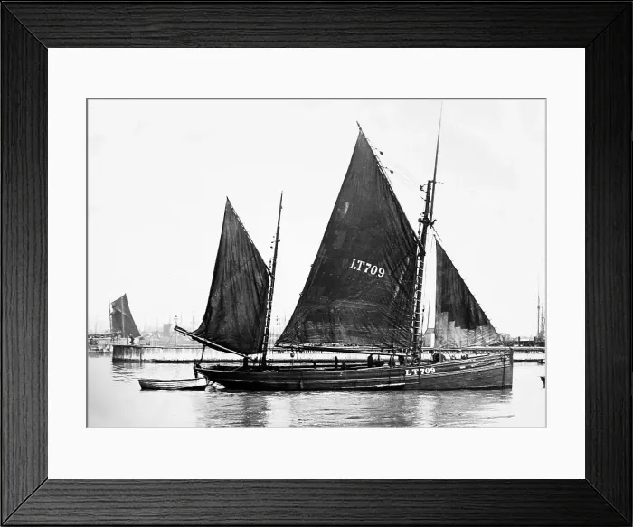 Framed Print : A Lowestoft trawler Framed Print : A Lowestoft trawler