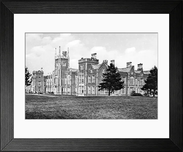 Framed Print : Queen's College, Belfast, Ireland Framed Print : Queen's College, Belfast, Ireland