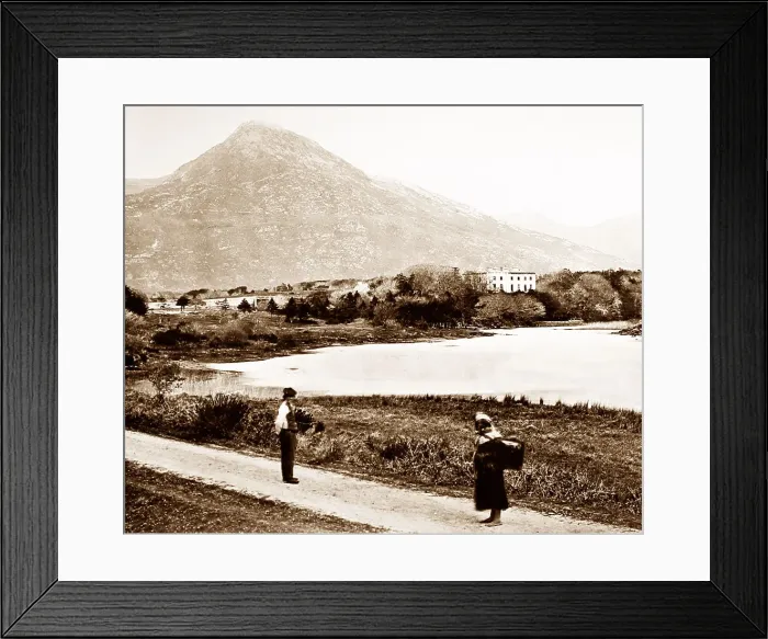 Framed Print : Ballynahinch and Lake Connemara, Ireland Framed Print : Ballynahinch and Lake Connemara, Ireland