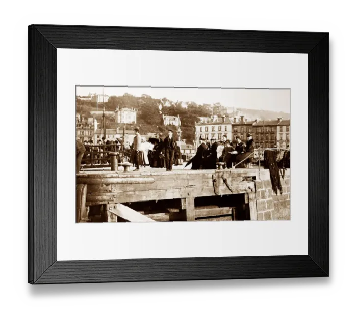 Framed Print : Rothesay Pier, Isle of Bute, Scotland Framed Print : Rothesay Pier, Isle of Bute, Scotland