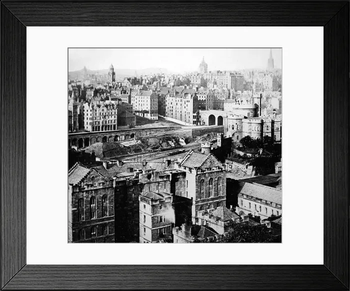 Framed Print : Edinburgh Old Town - Victorian period Framed Print : Edinburgh Old Town - Victorian period