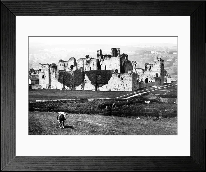 Framed Print : Middleham Castle - Victorian period Framed Print : Middleham Castle - Victorian period