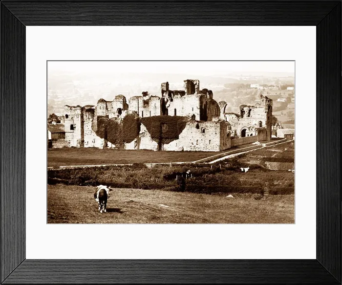 Framed Print : Middleham Castle Framed Print : Middleham Castle