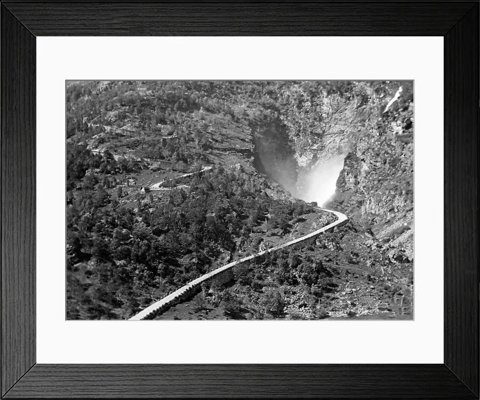 Framed Print : Naerodal zig zag road, Stalheim, Noway - early 1900s Framed Print : Naerodal zig zag road, Stalheim, Noway - early 1900s