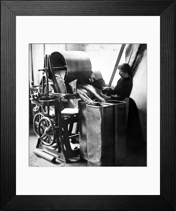 Framed Print : Linen manufacture, Tow balling machine Framed Print : Linen manufacture, Tow balling machine